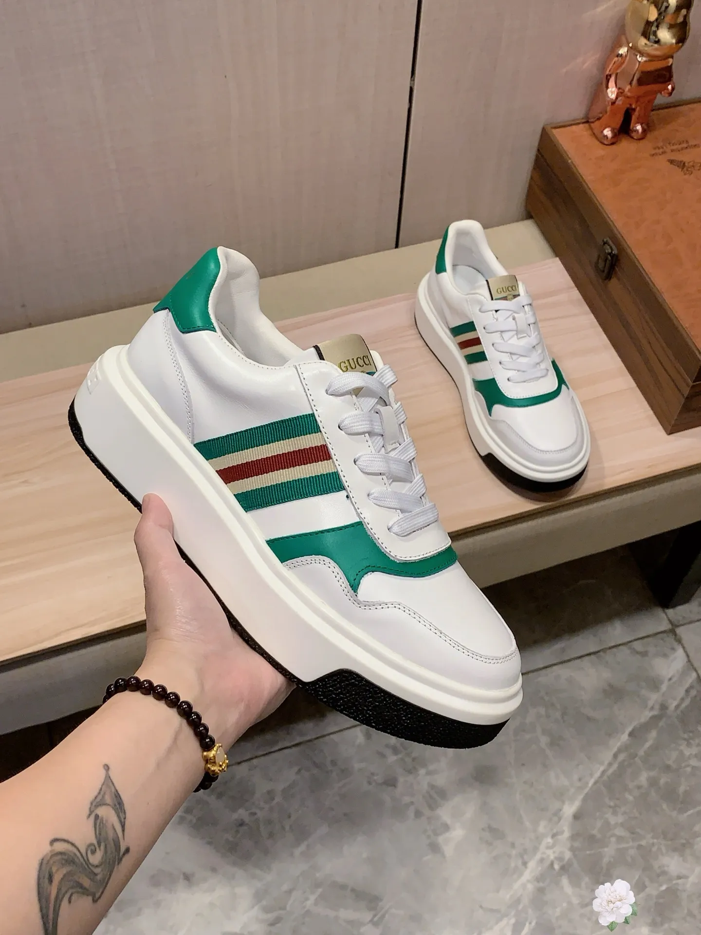Men's men's shoes💰460💰💰🎩🎩[Lightning][Lightning] "Gucci*" The latest • popular casual shoes, top brand [seduce] luxury ~ purchasing agency, top ~ quality. [Strong] The upper is made of imported breathable cowhide with material ➕ breathable sheepskin feet (•) and fine workmanship. The original stylish and stylish soft rubber wear-resistant and non-slip outsole is light and comfortable on the feet. The real thing looks better when photographed in person. 0127: code: 38-44, 3️⃣ colors selected